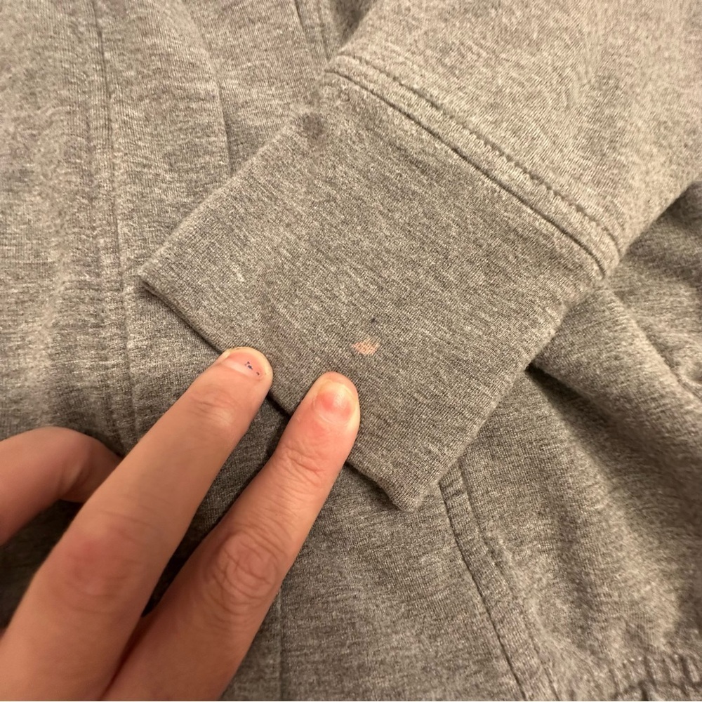 Heathered Gray Lululemon Coast Wrap- EUC - Picture 9 of 9